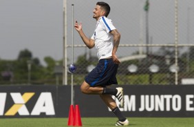 Pedro Henrique em atividade no treino do Corinthians no CT Joaquim Grava