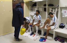 Vilson e Pedro Henrique vestirio antes do jogo contra o So Bento em Sorocaba