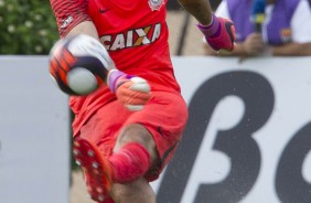 Cássio em ação contra o São Bento na estreia do campeonato paulista
