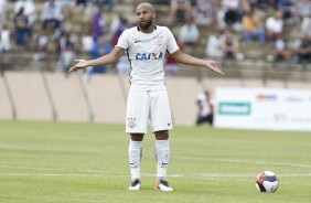 Fellipe Bastos em ação contra o São Bento na estreia do campeonato paulista
