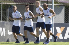 Gabriel, Felipe Bastos, Fagner e Marlone durante o jogo treino contra o Atibaia