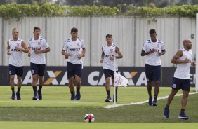 Rodriguinho, Fagner, Marciel, J, Gabriel, Balbuena e  Fellipe Bastos no treino