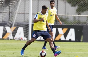 Lo Prncipe durante treino no CT Joaquim Grava