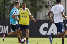 Rodrigo Figueiredo e Luidy  durante treino no CT Joaquim Grava