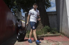 Caíque França chegando ao estádio José Liberatti para partida contra o Audax