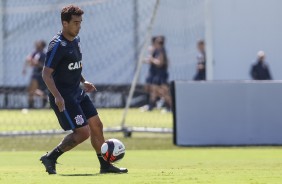 Jadson treina duro para entrar em forma e ser relacionado para o clássico contra o Palmeiras