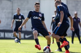 Mantuan em treino livre no CT Joaquim Grava