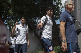 Pedro Henrique e Balbuena chegando ao estdio para partida contra o Audax