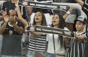 Torcida, apesar de baixo nmero, fez festa na Arena em partida contra o Novorizontino