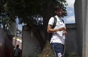 Vilson chegando ao estádio José Liberatti para partida contra o Audax