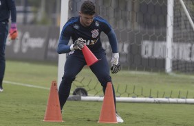 Diego em ao no treino do Corinthians no CT Joaquim Grava