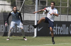 Jadson poder ser relacionado contra o Palmeiras