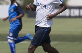 J durante treino da tarde e jogo treino contra o gua Santa