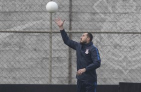 Se recuperando de leso, Walter apareceu em campo