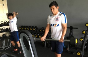 Balbuena e Romero fazem treino na academia