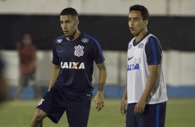 Jadson e Gabriel treinando no estádio Augusto Bauer