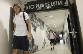 Cássio chega na Arena para partida contra o Santos, no Paulistão