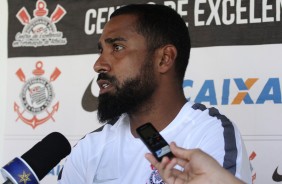 Apresentação do técnico Coelho no Sub-20 do Corinthians