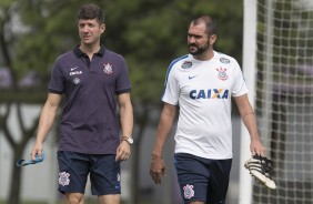 Danilo caminha durante manh de treinamento