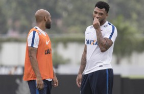 Fellipe Bastos e Kazim no treino da manhã