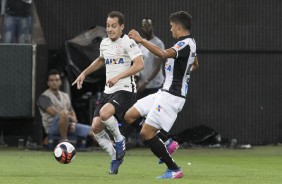 Rodriguinho durante o jogo contra o Santos pelo Paulisto