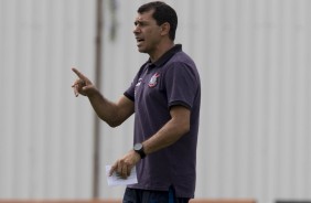 Treinador chama atenção dos titulares; primeira decisão será nesta quinta