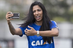 Zagueira Janaina, do Corinthians/Audax, comandou redes sociais do clube
