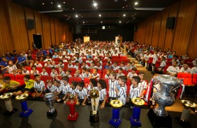 Elenco do futsal se reúne em palestra