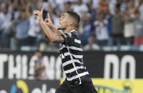 Gabriel comemora seu primeiro gol pelo Timão diante do Luverdense, na Copa do Brasil