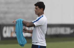 Giovanni Augusto veste colete para treino da tarde