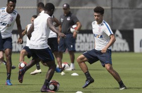 Marquinhos Gabriel treina para recuperar posição na equipe titular