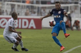 Maycon durante jogo contra a Ponte Preta, em Campinas