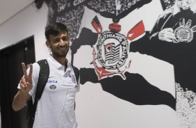 Camacho chegando à Arena antes do jogo contra a Luverdense