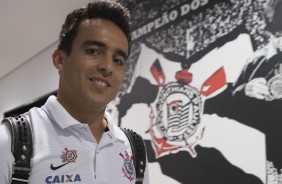 Jadson chegando à Arena para jogo contra a Luverdense