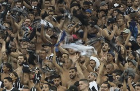 Torcida gritou e cantou os 90 minutos diante do Luverdense, na Arena