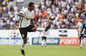 Jô não marcou gol diante a Ferroviária, pelo Campeonato Paulista