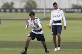 Camacho e Carlinhos no treino da manh desta segunda-feira