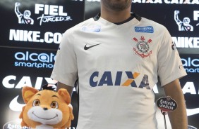 Clayton permanece emprestado para o Corinthians at o fim de 2017