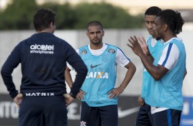 Corinthians realizou treinamento ttico nesta quinta, no CT Joaquim Grava