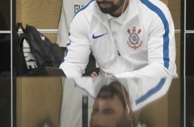 Guilherme se concentra no vestiário antes da partida contra o Linense pelo Campeonato Paulista