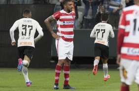 Jogadores comemoram gol na vitria contra o Linense pela ltima rodada do campeonato paulista