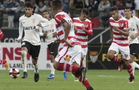 Camacho em ao na vitria contra o Linense pela ltima rodada do campeonato paulista