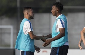 Maicon e Moiss no treino da tarde no CT Joaquim Grava