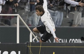Romero comemora gol na vitória contra o Linense pela última rodada do campeonato paulista