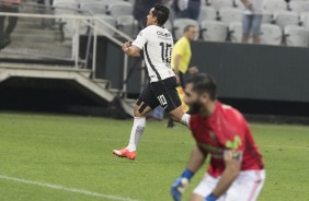 Jadson comemora gol diante do Universidad Catlica do Chile na estreia da Copa Sul-Americana