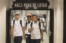 Léo Jabá e Léo Santos chegando à Arena para enfrentar a La U, pela Sul-Americana