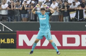 Cássio diante o Botafogo-SP, pelo Paulistão
