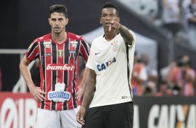Jô, diante do Botafogo de Ribeirão, pelo Campeonato Paulista