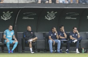 Walter e comisso tcnica durante duelo contra o Botafogo-SP