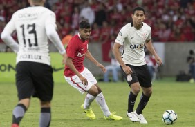 Zagueiro Pablo em ação na partida contra O Internacional válida pela Copa do Brasil
